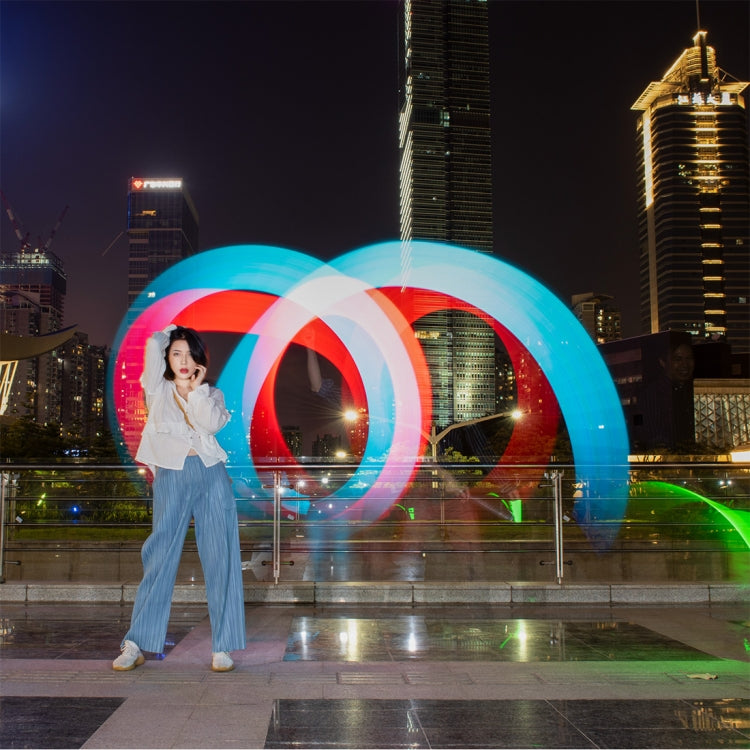 LUXCeO P7RGB Pro Foto Colorida LED Stick Luz de Video Control de Aplicación Temperatura de Color Ajustable Luz de Relleno LED de Mano Impermeable con Control Remoto, P7RGB Pro