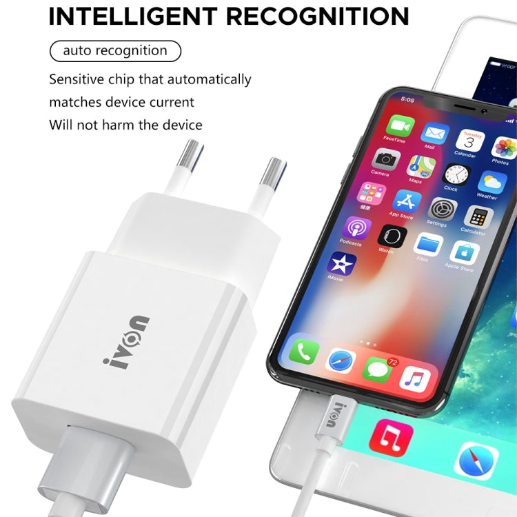 IVON AD-35 2 en 1 18W QC3.0 Puerto USB Cargador de viaje + 1m USB a juego de cables de datos de 8 pines,, EU Plug, US Plug