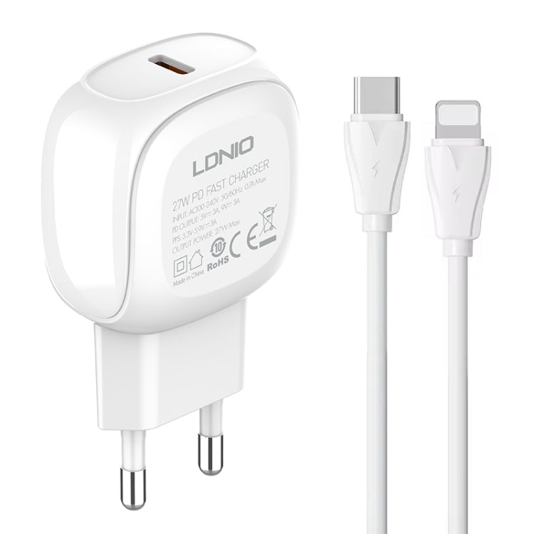 Cargador rápido LDNIO A1206C PD27W USB-C / Type-C con cable de 8 pines de 1 m, EU Plug