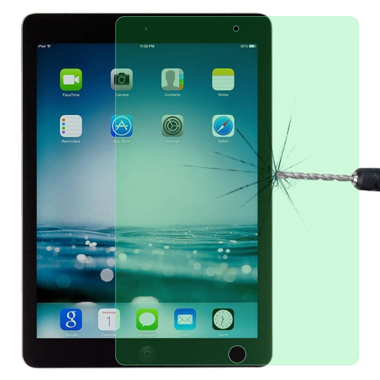 9H 2.5D Protección ocular Luz verde Película de vidrio templado a prueba de explosiones, For iPad 9.7 2018, For iPad 10.2, For iPad Mini 3 & 2, For iPad Mini 2019 & 4, For iPad Pro 10.5 inch, For iPad Pro 11 (2020), For iPad Pro 12.9 (2020)