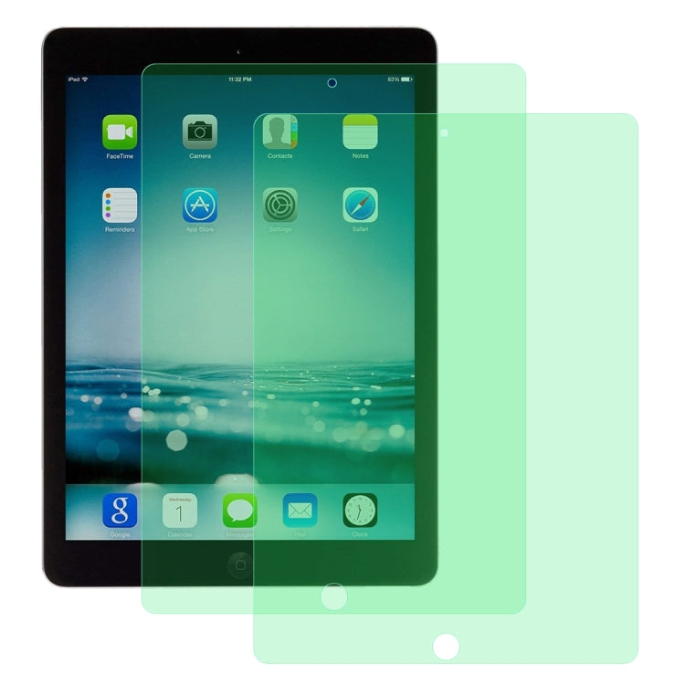 2 PCS 9H 2.5D Protección ocular Luz verde Película de vidrio templado a prueba de explosiones, For iPad 9.7 (2018), For iPad 10.2, For iPad Mini 3 & 2, For iPad Mini 2019 & 4, For iPad Pro 10.5 inch, For iPad Pro 11 inch (2020)                         ...