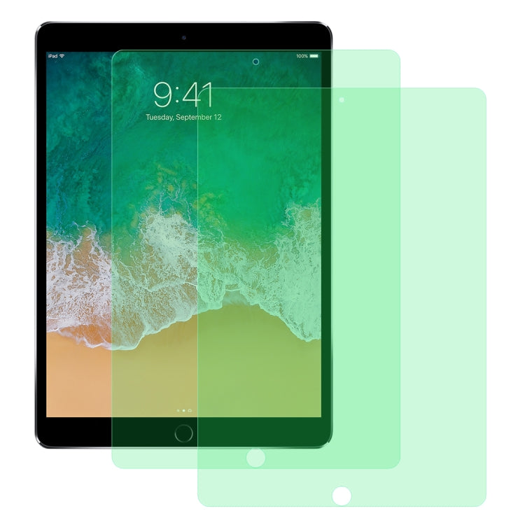 2 PCS 9H 2.5D Protección ocular Luz verde Película de vidrio templado a prueba de explosiones, For iPad 9.7 (2018), For iPad 10.2, For iPad Mini 3 & 2, For iPad Mini 2019 & 4, For iPad Pro 10.5 inch, For iPad Pro 11 inch (2020)                         ...