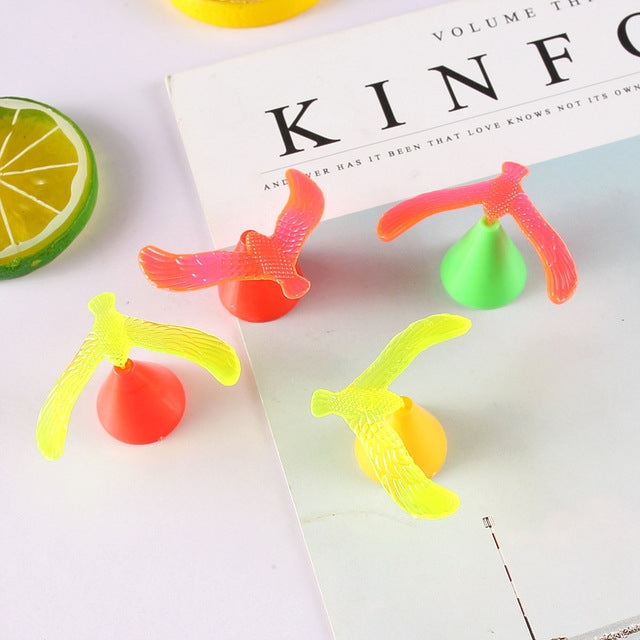 10 PCS Niños Juguete Divertido Plástico Mini DIY Magia Equilibrio Pájaro Niños Regalo, Entrega de Color Aleatorio, Magic Balancing Bird