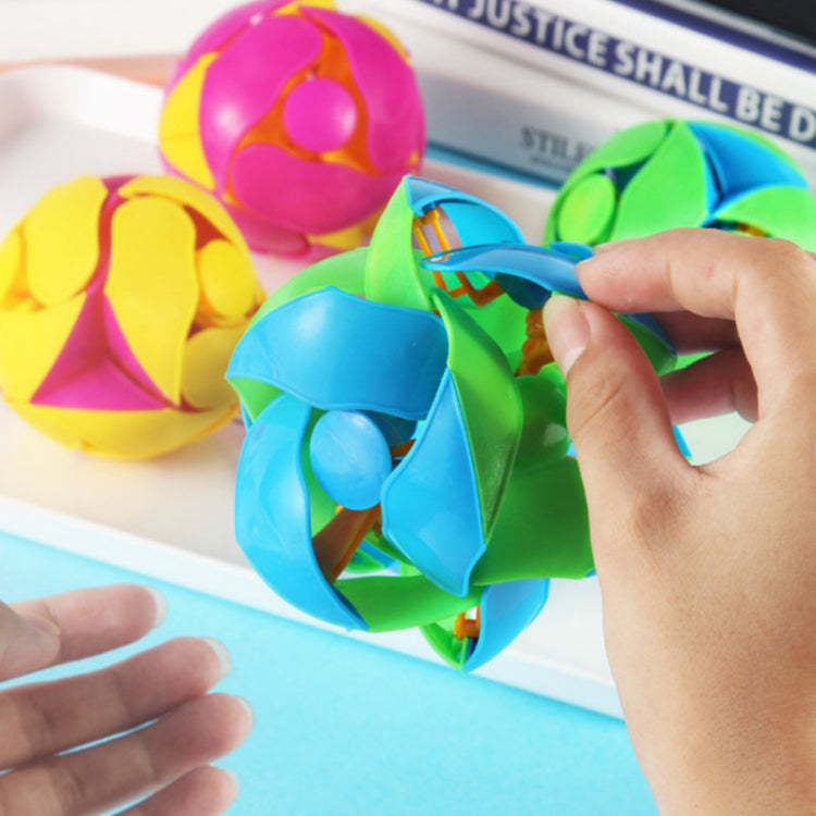 Bola creativa para lanzar a mano, bola que cambia de Color, transformación, bola de deformación telescópica, accesorios mágicos, juguetes educativos para niños, Magic Ball