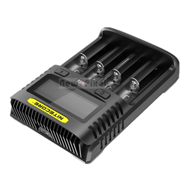 La pantalla LCD inteligente NITECORE activa automáticamente la reparación del cargador USB de 4 ranuras