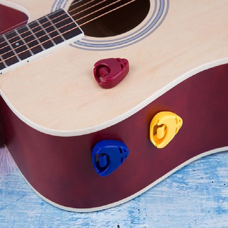 Caja de almacenamiento de ABS de 100 piezas para púa de guitarra, entrega de colores aleatorios, Heart-shaped Pick Box, Large Triangular Pick Box